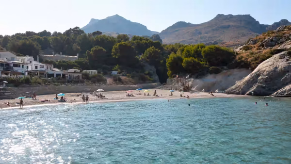 Cala Sant Vicenç en familia
